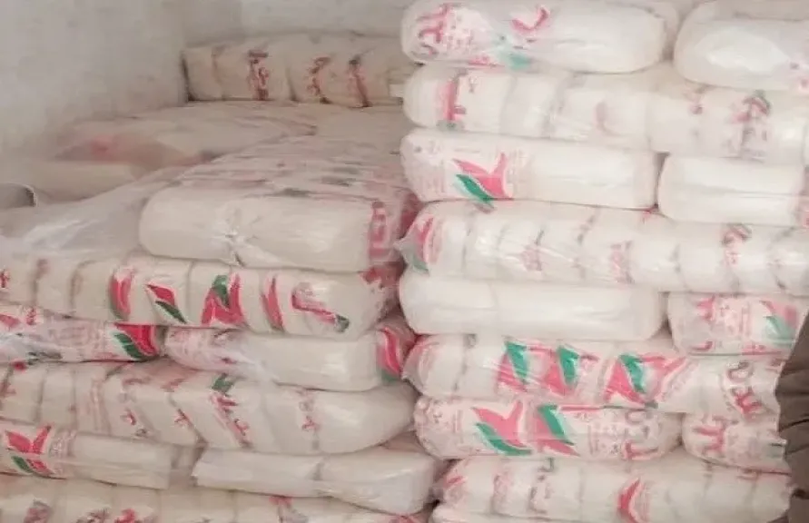 ضبط 2 طن سكر معاد تعبئته ناقص الوزن و420 علبة سجائر مجهولة المصدر بالقليوبية