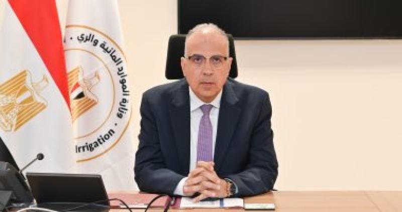 وزير الرى: انطلاق المرحلة السادسة من مشروع مقاومة الحشائش المائية بأوغندا