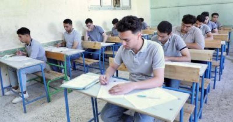 طلاب القاهرة يبدأون اليوم امتحانات الدور الثانى.. تفاصيل