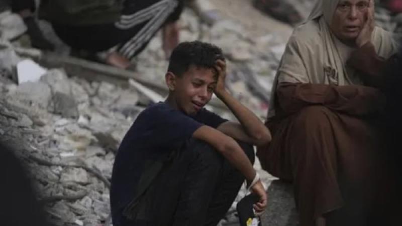 دموع لا تجفّ في غزة..وداع مؤلم لضحايا الغارات الإسرائيلية الأخيرة
