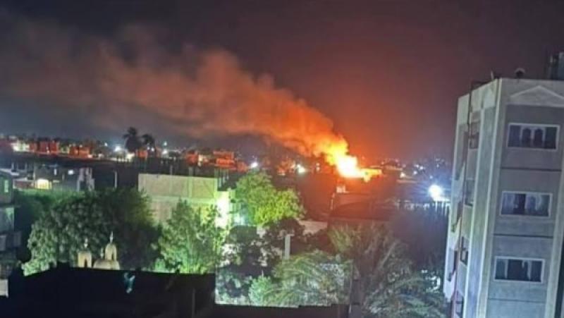 خبير بيئي عن حرائق قرية برخيل : المشكلة الرئيسية مخلفات القمامة