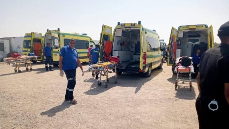 تفاصيل إنقاذ 40 سائحًا بعد تعطل مركب سياحي بالغردقة دون إصابات