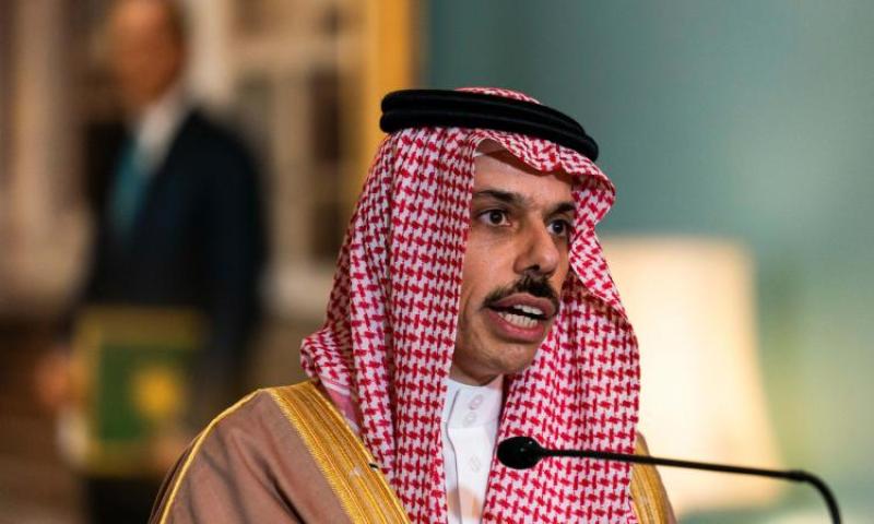 وزير خارجية السعودية يعتمد الوثيقة الختامية لمؤتمر حل الدولتين ويدعو العالم لتأييدها