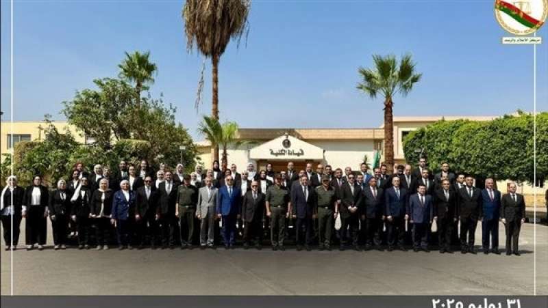 ختام دورة ”استراتيجيات القيادة القضائية” بين النيابة الإدارية والكلية العسكرية لعلوم الإدارة