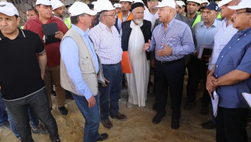 كامل الوزير يتفقد مواقع تنفيذ القطار السريع بين مطروح والإسكندرية