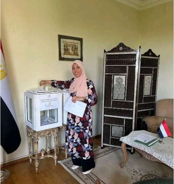 المصريون في أذربيجان يدلون بأصواتهم في انتخابات مجلس الشيوخ