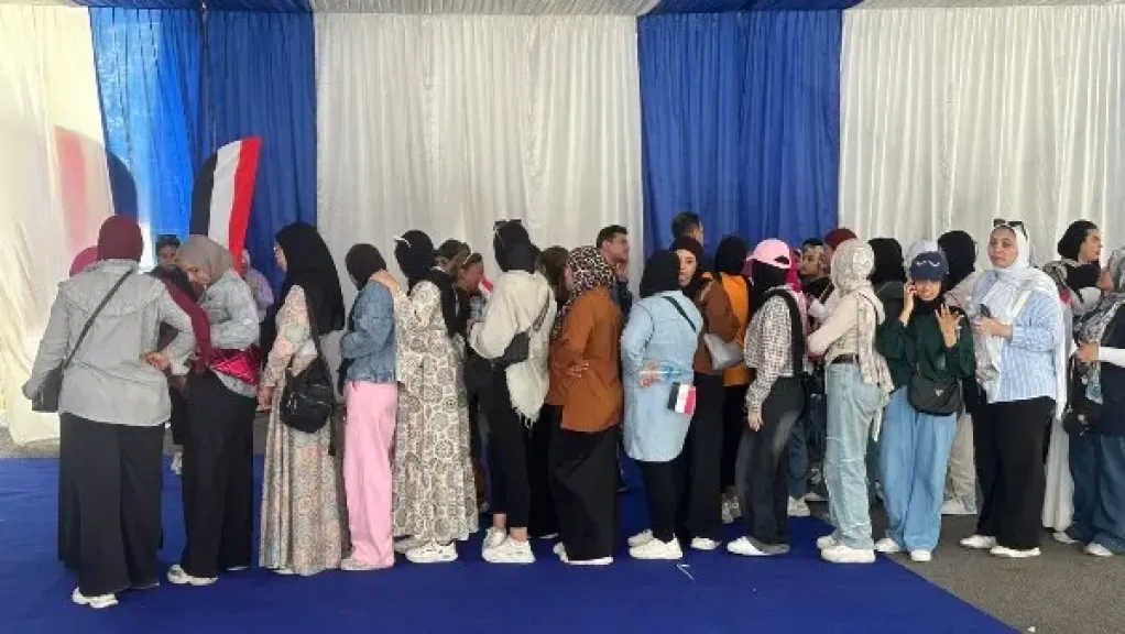 إقبال كبير من الشباب للإدلاء بأصواتهم في انتخابات الشيوخ ببورسعيد