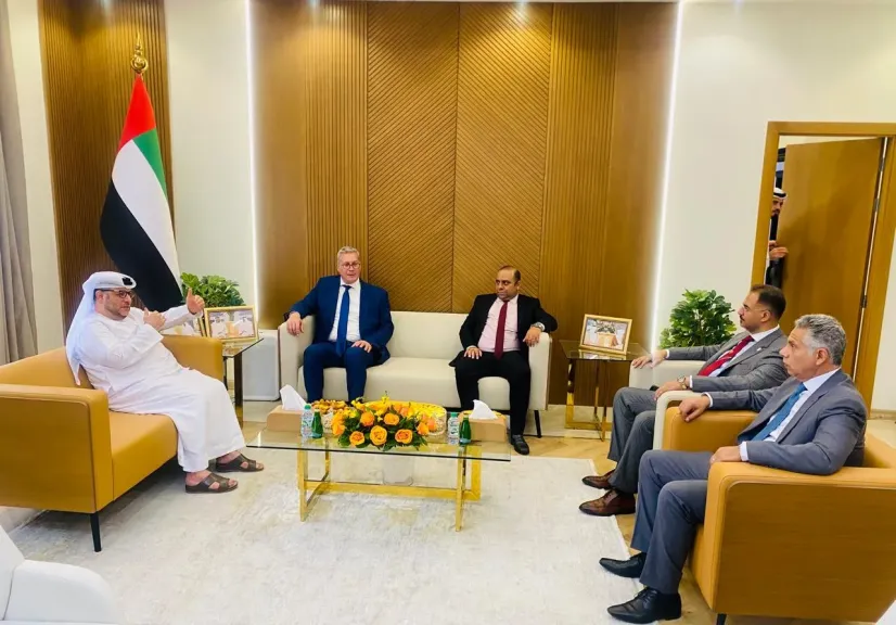 وزير البترول يبحث مع مدير الديوان الأميري بالفجيرة في الإمارات سبل تعزيز التعاون المشترك