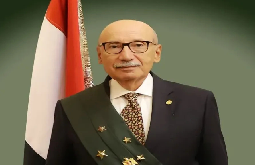 رئيس محكمة النقض يدلي بصوته في انتخابات مجلس الشيوخ