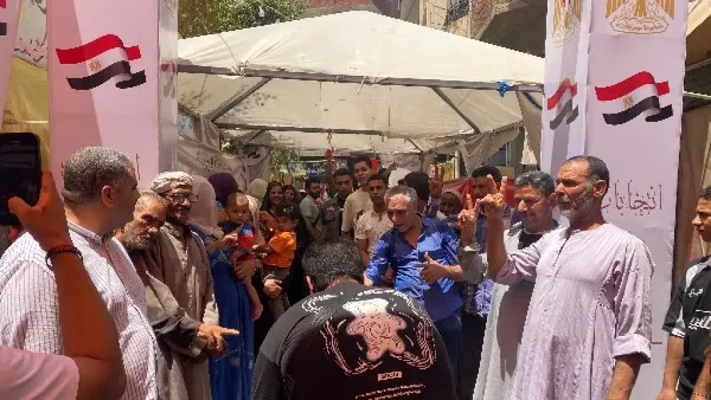 اللجان الفرعية بمحافظات مصر تستقبل الناخبين للتصويت في اليوم الثاني لانتخابات مجلس الشيوخ