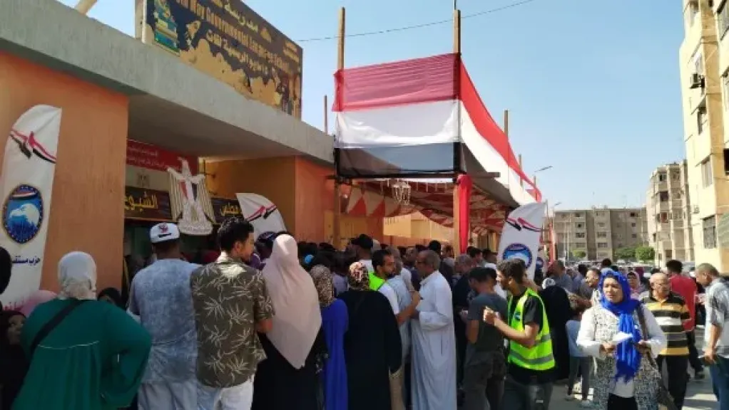 خلال اليوم الثاني للانتخابات.. إقبال كثيف بلجان 15 مايو