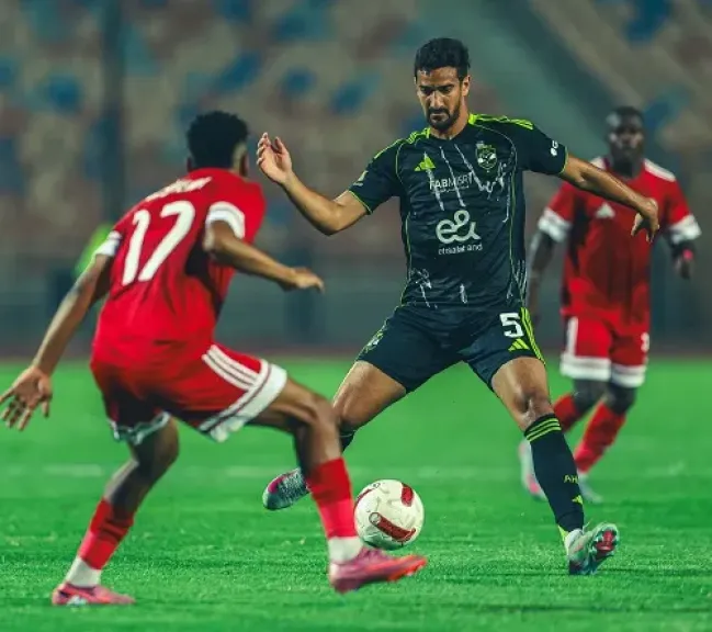 الأهلي يبدأ الدوري بالتعادل الإيجابي مع مودرن سبورت