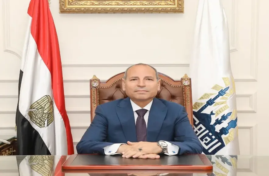 تكليف رئيس حي الساحل بتولى مهام رئاسة هيئة النظافة في القاهرة