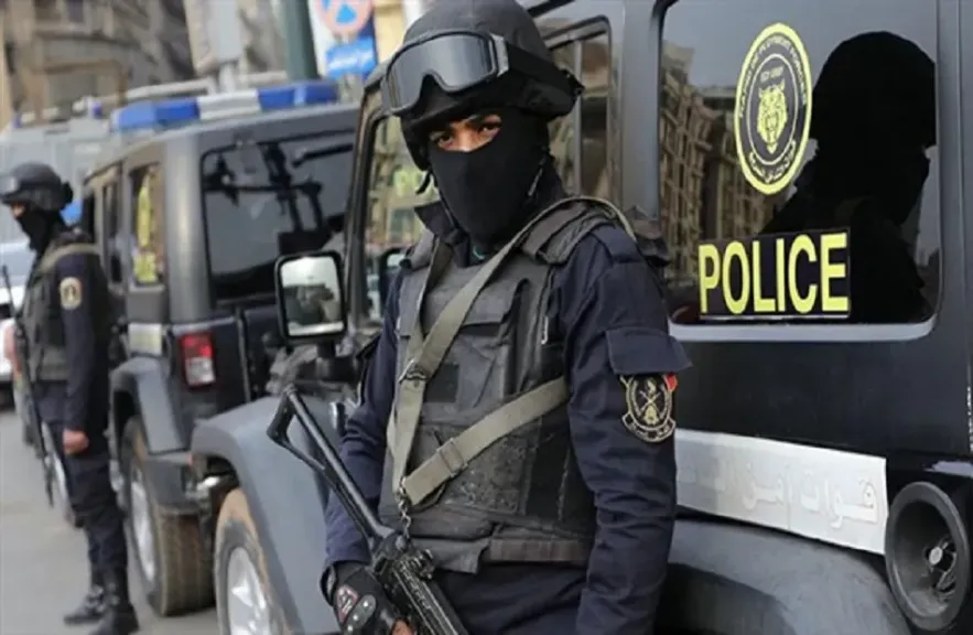 ضبط متهمين بالاعتداء على شخص باستخدام سلاح أبيض وكلبين
