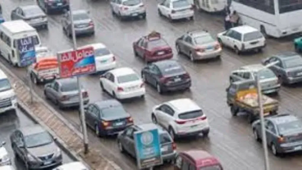 كثافات مرورية.. حالة شوارع وميادين القاهرة والجيزة اليوم