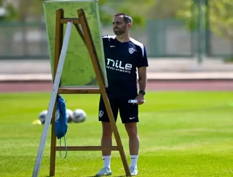 الزمالك يواصل الاستعداد للمقاولون العرب بمحاضرة فنية بقيادة فيريرا