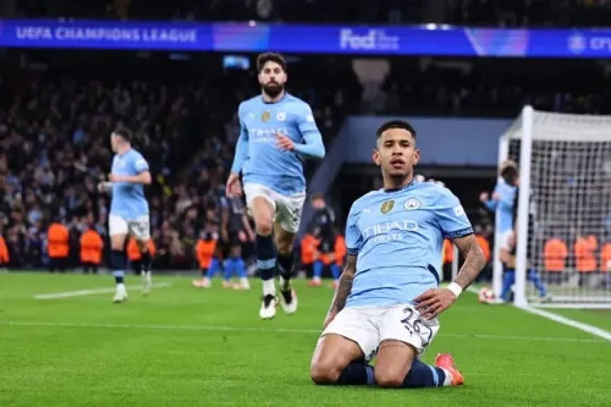 مانشستر سيتي يطالب توتنهام بزيادة عرضه للتعاقد مع سافينيو