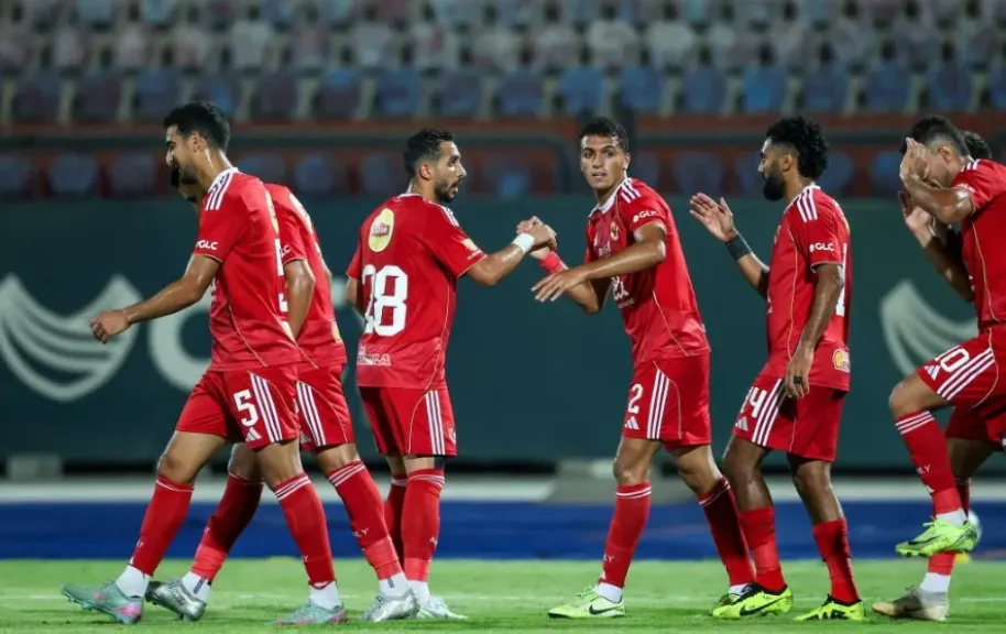 الأهلي يواجه فاركو بحثا عن أول انتصار في الدوري