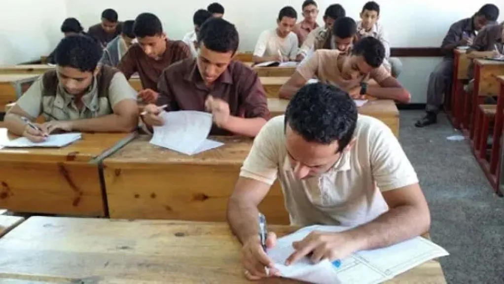 بدء امتحان اللغة العربية بجميع لجان امتحانات الدور الثاني للثانوية العامة 2025