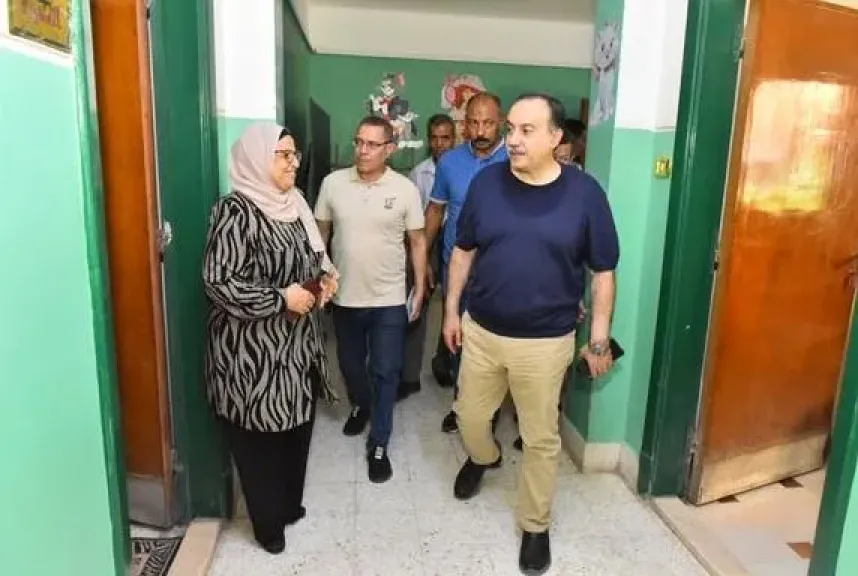 محافظ أسيوط: التوسع في الأبنية التعليمية أولوية لتخفيف الكثافات ودعم جودة التعليم