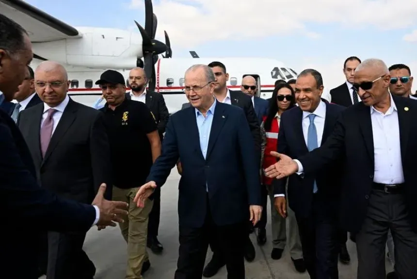 وصول رئيس الوزراء الفلسطيني ووزير الخارجية على رأس وفد رفيع المستوى إلى مدينة العريش