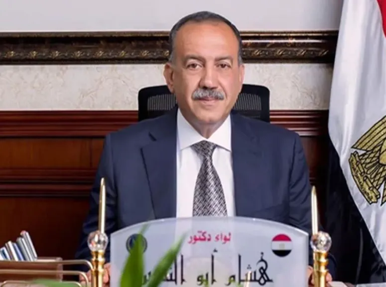 محافظ أسيوط: تسريع تنفيذ مشروعات الخطة الاستثمارية وتعزيز الموارد المحلية وتحسين الخدمات
