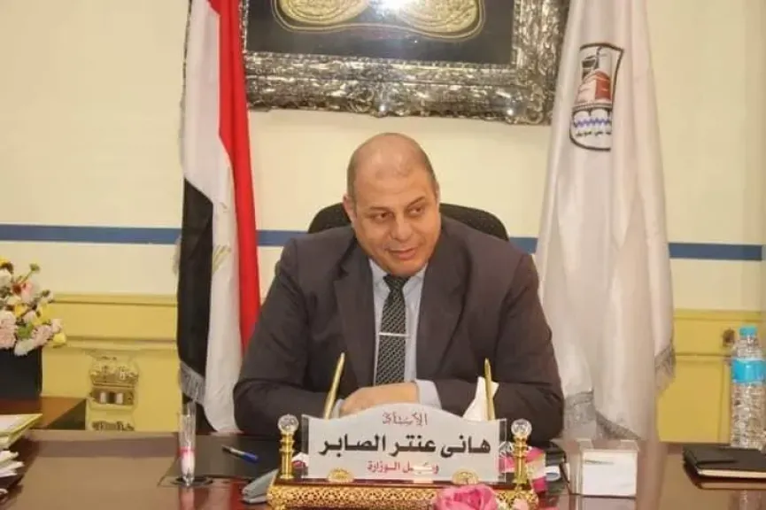 وكيل تعليم قنا يشدد على حظر الموبايل في امتحانات الدور الثاني للثانوي والدبلومات