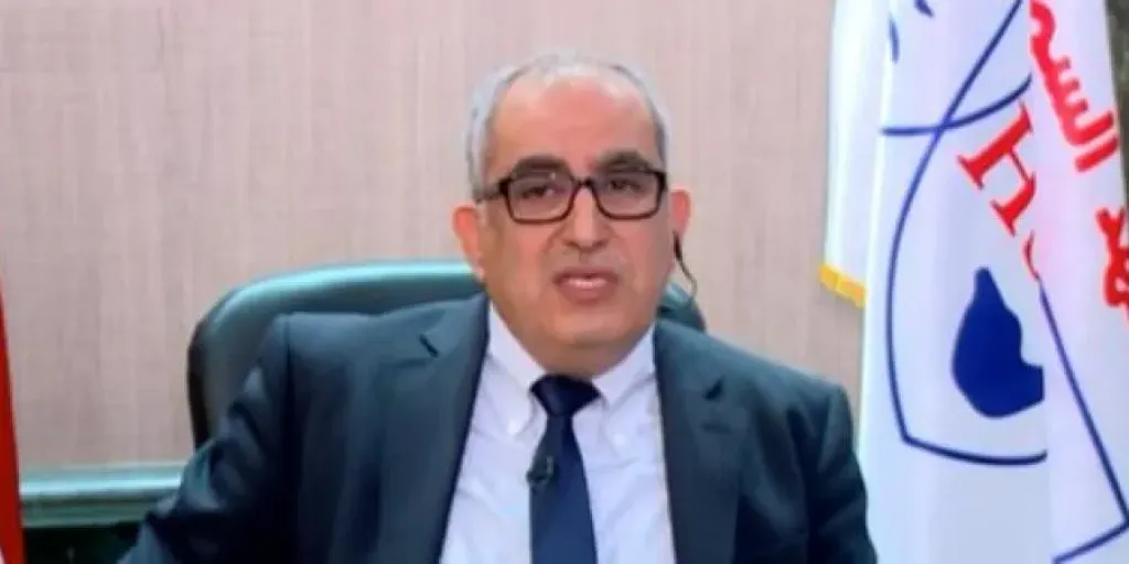 رئيس الهيئة العامة للتأمين الصحي يتفقد عيادة روز اليوسف الشاملة