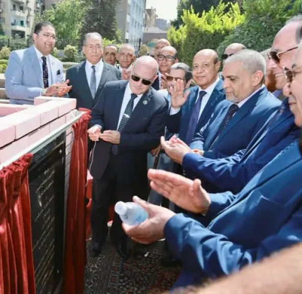 رئيس النيابة الإدارية يضع حجر الأساس للمقر الجديد لنادي مستشاري الهيئة