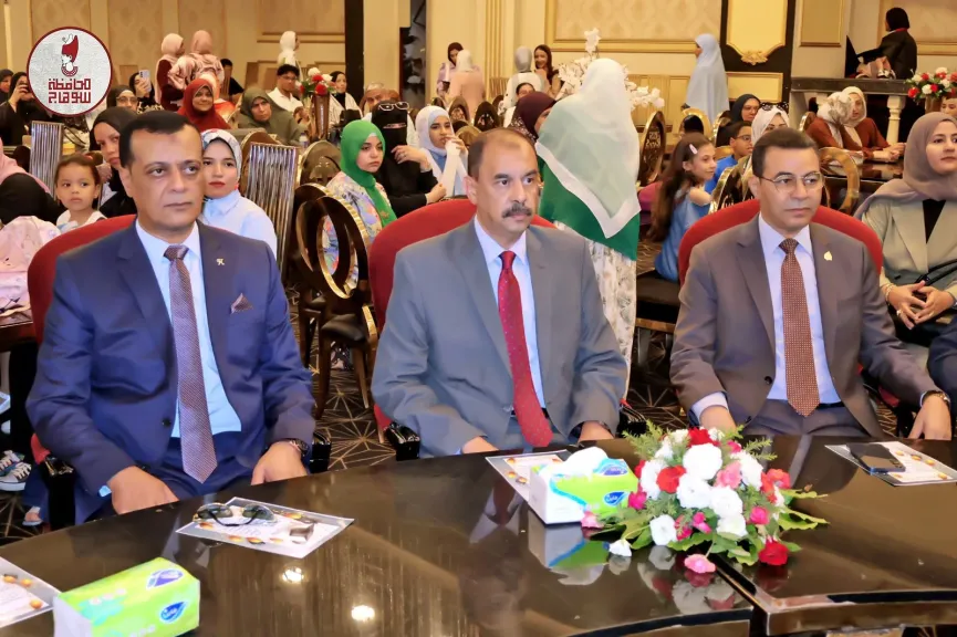 محافظ سوهاج يشهد احتفالية تكريم أوائل الشهادات المختلفة بمدرسة الأرقم للبنات
