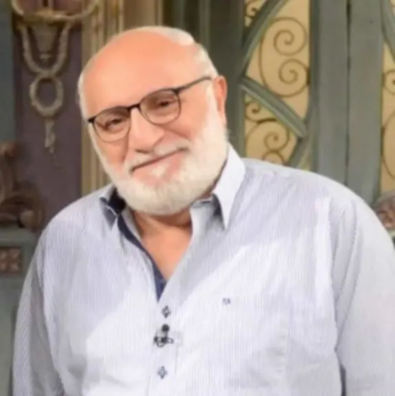 عزت زين أمينا عاما لمؤتمر نحو سياسة وطنية للمسرح المدرسي