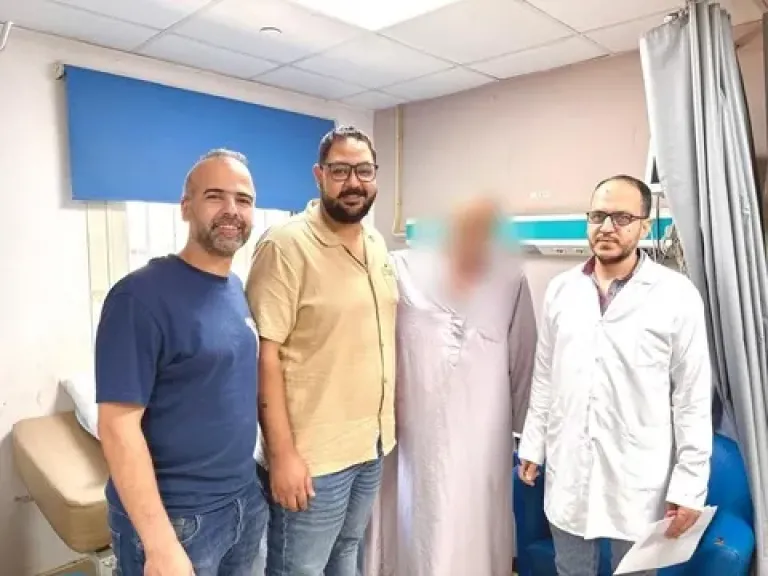 فريق طبي بمستشفى قها التخصصي ينقذ مسنا من الموت بعد لدغة ثعبان