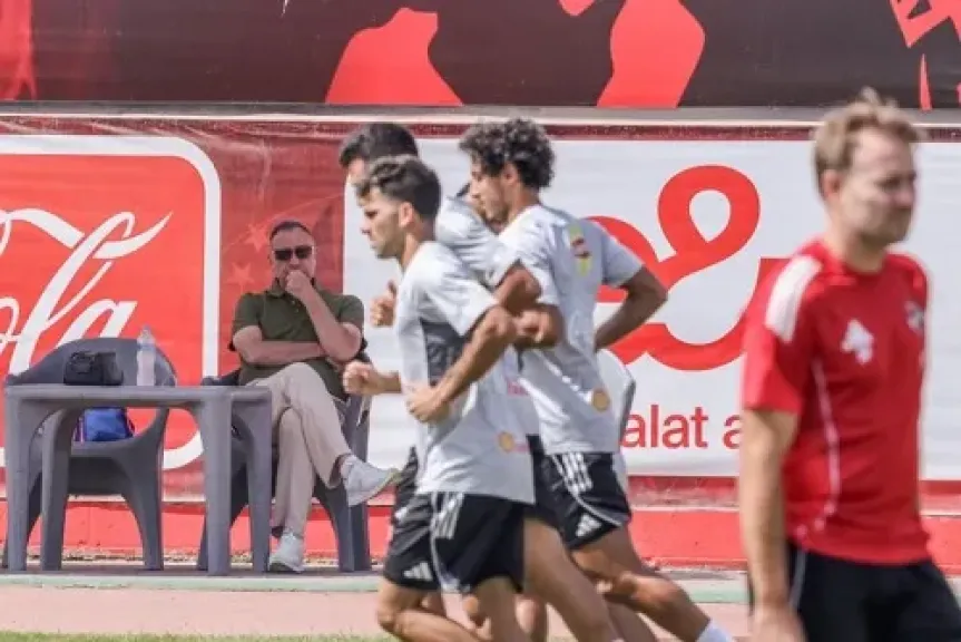 الخطيب يدعم لاعبي الأهلي قبل مواجهة بيراميدز