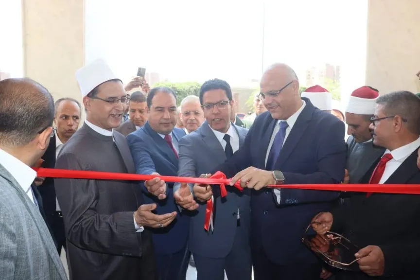 محافظ القليوبية ورئيس جامعة بنها ومدير أمن القليوبية يفتتحون مسجد الحبيب المصطفى بحرم الجامعة
