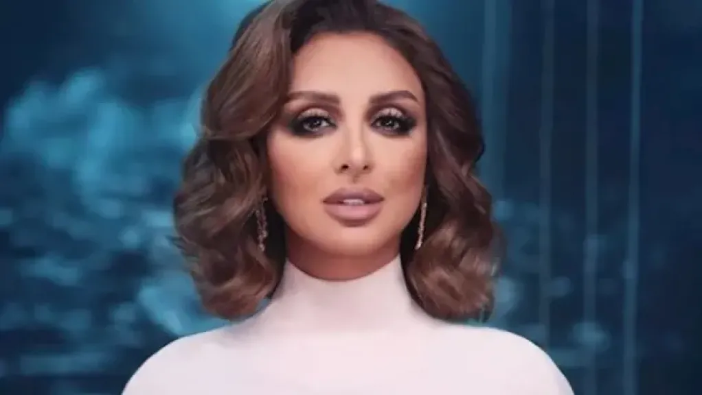 رجوعك لينا زي العيد.. دينا تحتفل بعودة أنغام وظهورها بالعلمين