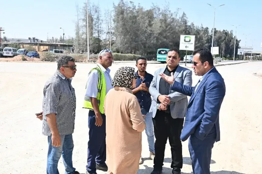 وزير الإسكان يتابع تطوير الطرق والمرافق بالمناطق الصناعية بالعاشر من رمضان| صور