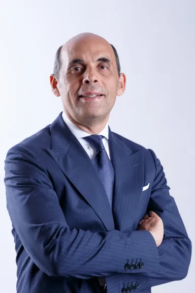 طارق فايد يحدد 4 محاور رئيسية لاستراتيجية الإقلاع الجديد للمصرف المتحد