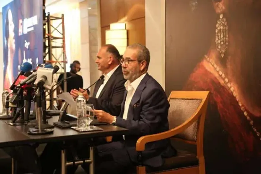 مدحت العدل: مسرحية ”أم كلثوم” عمل موسيقي ضخم.. والعرض الأول 3 أكتوبر