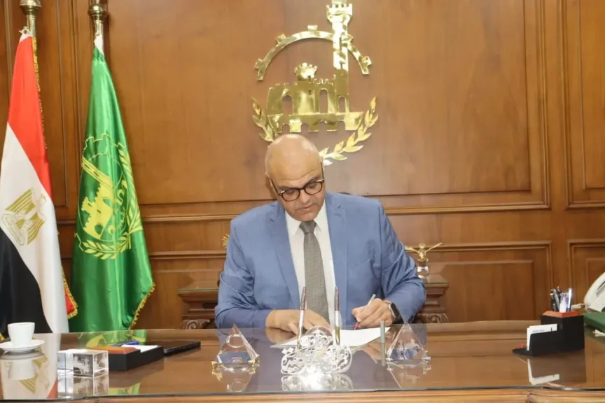 محافظ القليوبية: تروسيكل ومساعدة مالية لابن ضحية حريق القناطر الخيرية