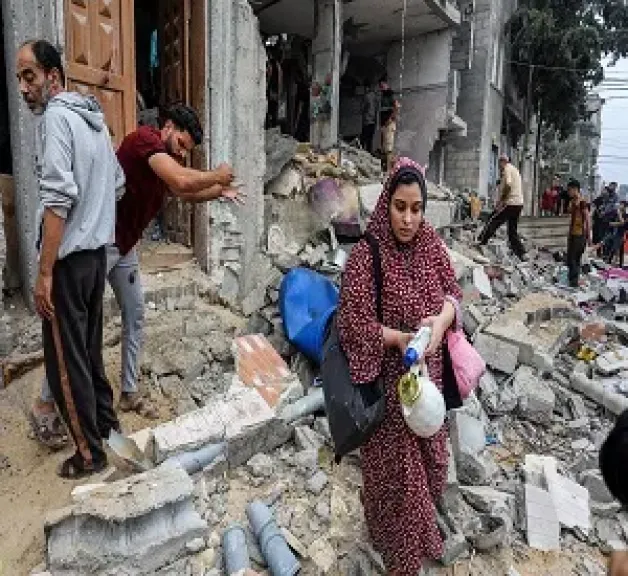 الدفاع المدني بغزة: القطاع تحت النار و85% من البنية التحتية مدمرة