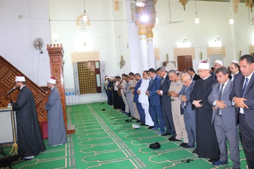 محافظ السويس والقيادات التنفيذية يشهدون احتفال مديرية الأوقاف