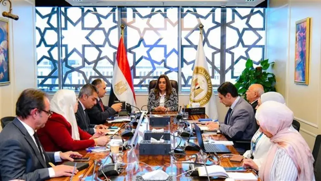 منال عوض تتابع تنفيذ قرارات الدورة الـ 21 للمجلس الوزاري لبرسيجا