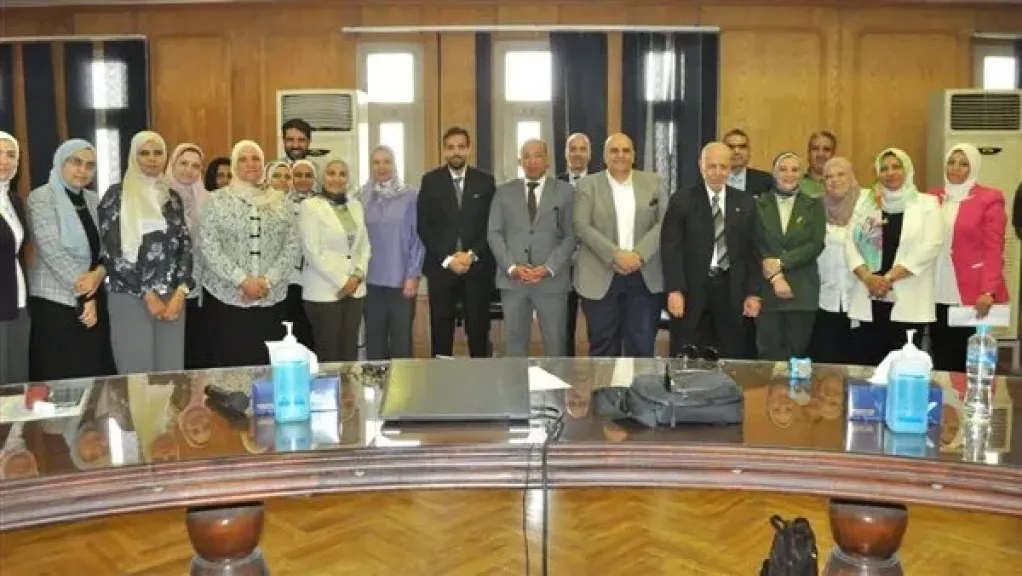 طب قصر العيني تحصل على تجديد شهادتي الأيزو للجودة وإدارة المؤسسات التعليمية