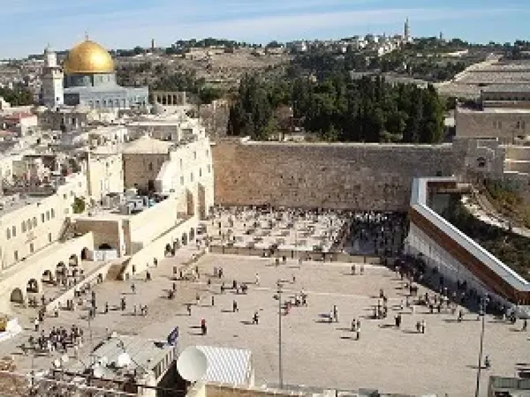 القدس: خطوة الاحتلال بتزوير اسم حائط البراق تمثل حلقة جديدة من التهويد الممنهج