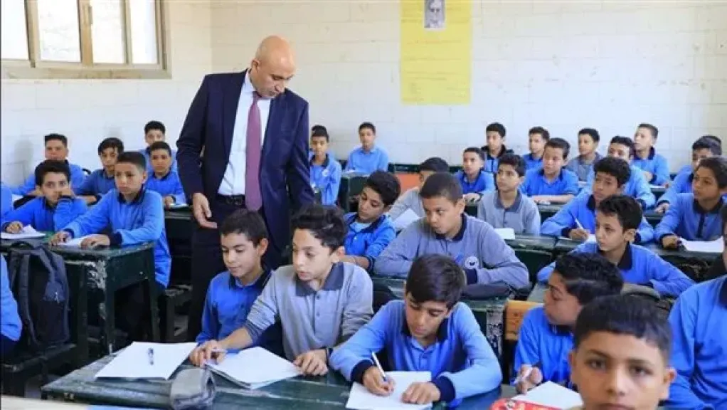نصائح نفسية للأمهات لمساعدة الأطفال على التكيف مع المدرسة لأول مرة