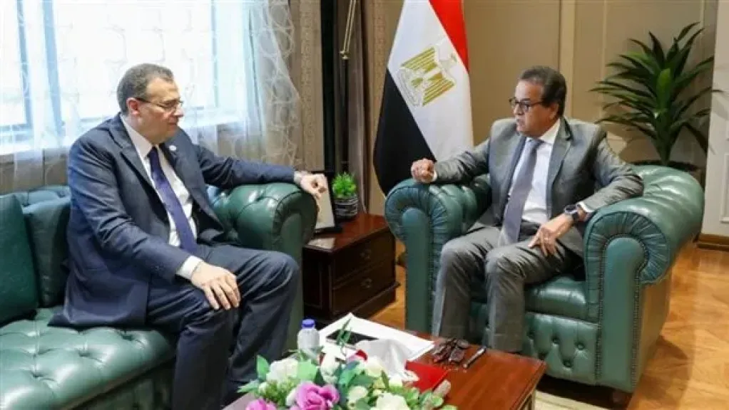وزير الصحة ورئيس الجهاز المركزي للتنظيم والإدارة يبحثان تعزيز التعاون