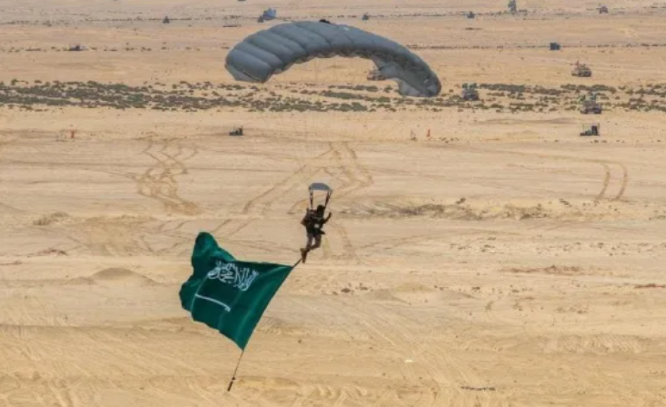 القوات المسلحة السعودية تختتم مشاركتها في تمرين «النجم الساطع 2025» بمصر