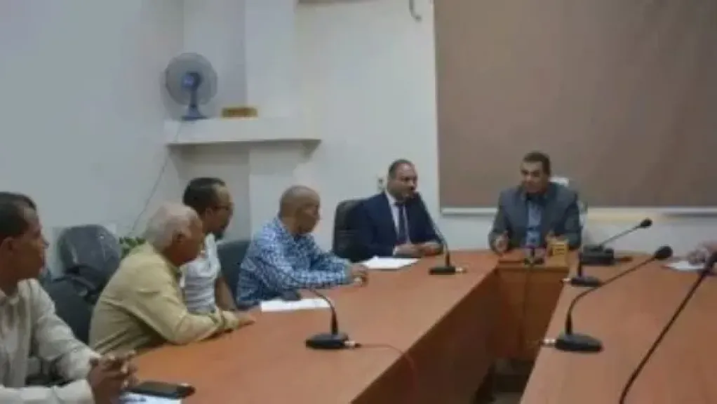 محافظ الوادي الجديد: تنفيذ خطة أرشفة إلكترونية للملفات والوثائق والمحفوظات