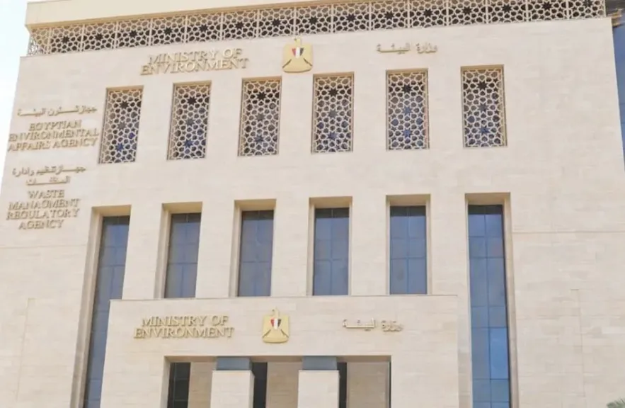 رئيس شئون البيئة يترأس الاجتماع الأول للجنة تحسين النظم الإيكولوجية للبحيرات
