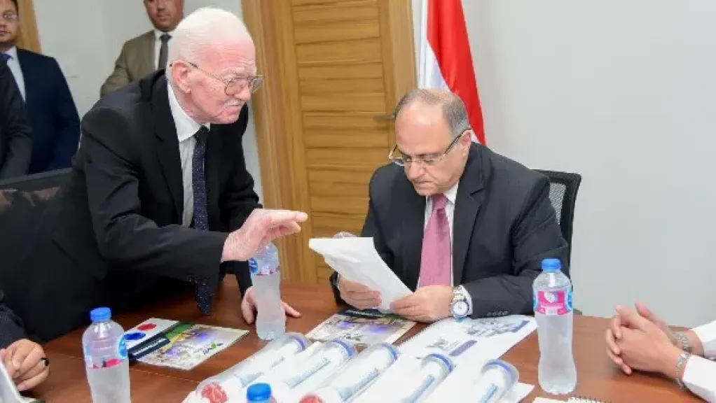 رئيس هيئة الدواء: ملتزمون بدعم الاستثمار المحلي في المستلزمات الطبية